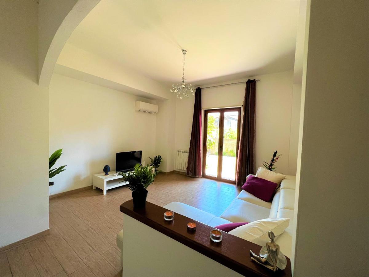 Casa Grazia Appartement Santa Teresa Di Riva Buitenkant foto